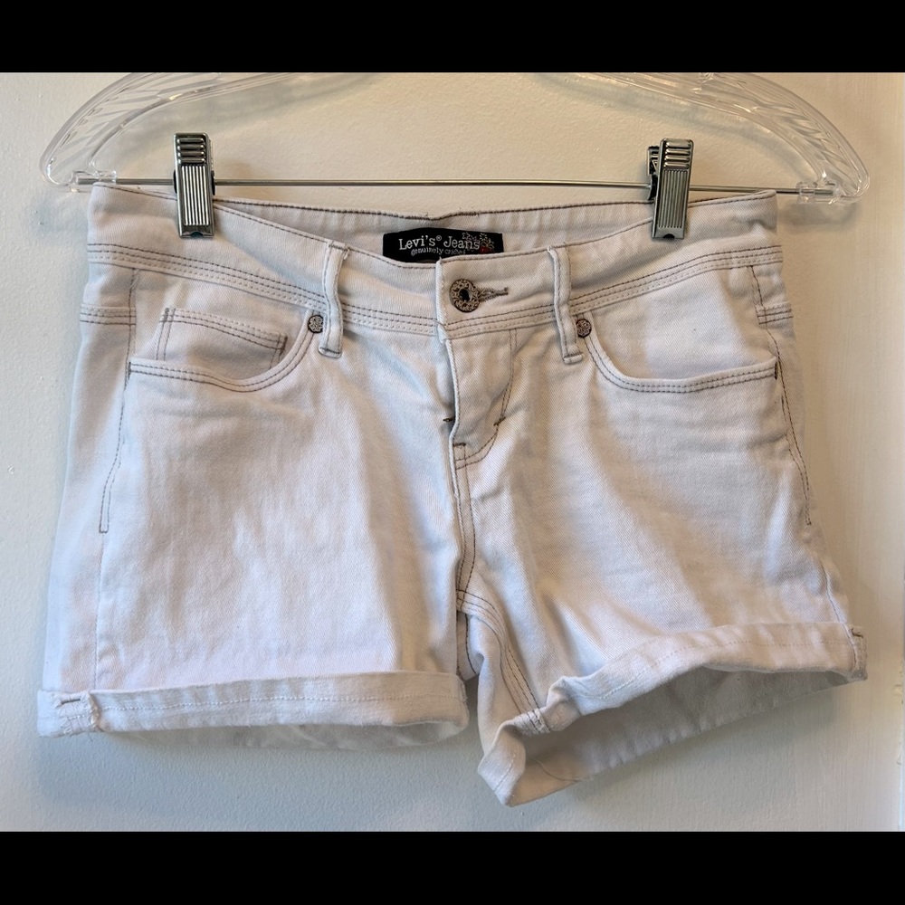 Cute white shorts. Only worn once!